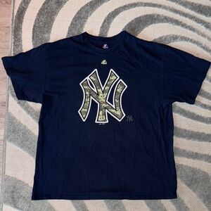 Navy Blue New York Yankees T-Shirt